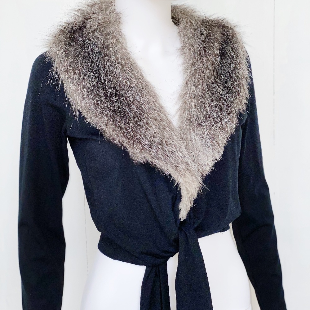 knit shrug with faux fur collar Size Petite Med